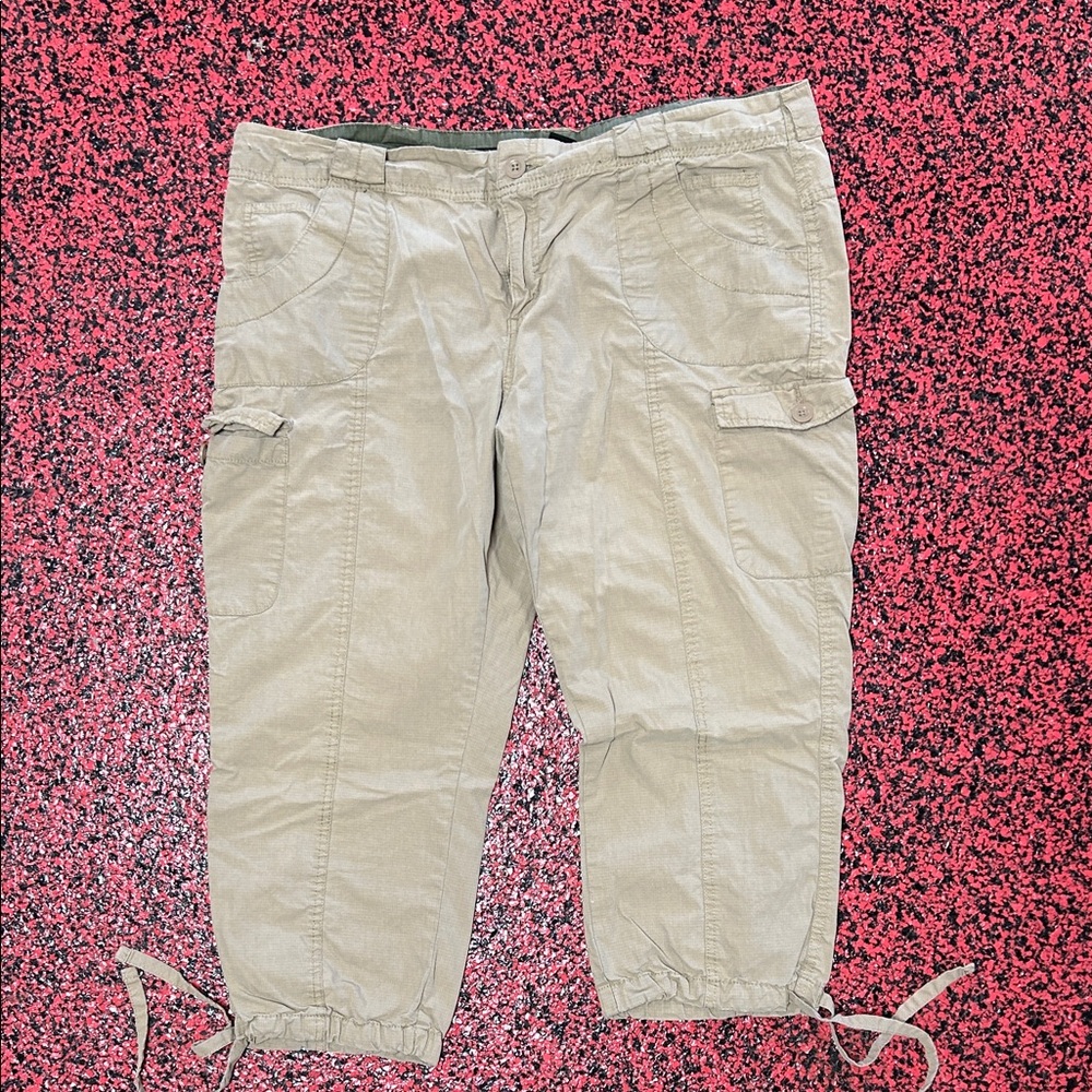 BCG Women's Tan Cargo Shorts